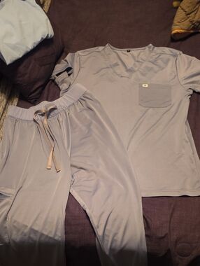 YNS Generic Light Gray Ankle Jogger Pants & Top Set